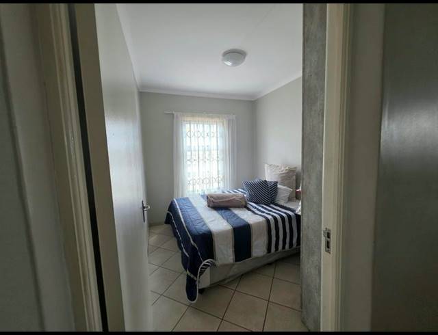3 BEDROOM HOUSE FOR SALE IN CRYSTAL PARK